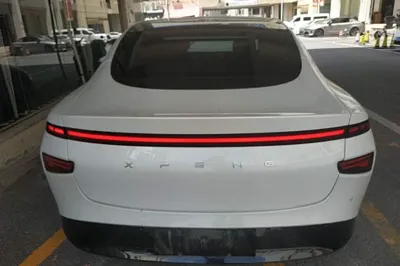 Xpeng P7