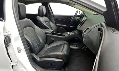 Chrysler 200