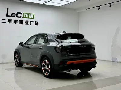 Lynk & Co 02