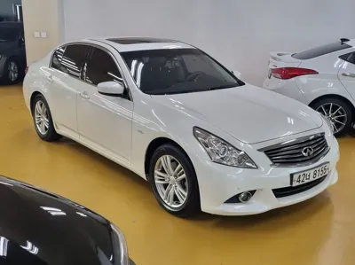 Infiniti G