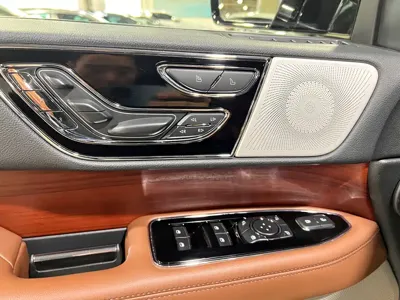 Lincoln Navigator