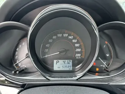 Toyota Yaris L