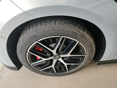 BYD 汉L