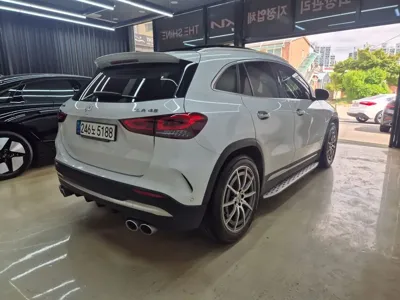 Mercedes-Benz GLA-Class