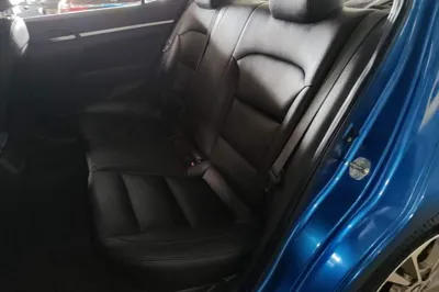 Hyundai Elantra (6th Generation