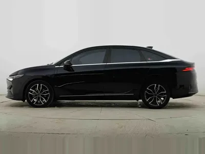 Xpeng P5