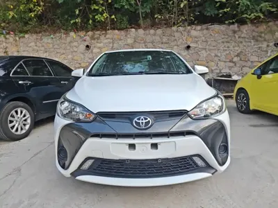 Toyota Yaris L