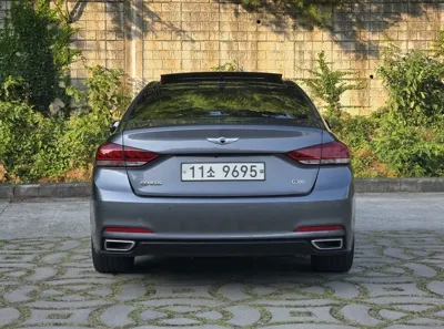 Hyundai Genesis