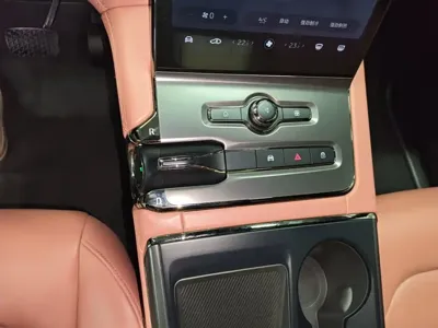 Nio EC6