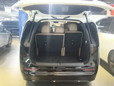 Li Auto Li MEGA