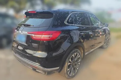 Hongqi HS5