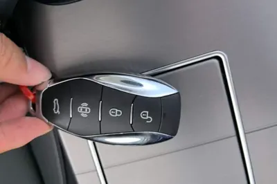 Hongqi HS7 PHEV