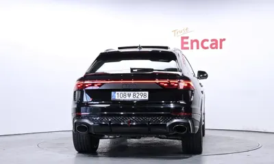 Audi RSQ8