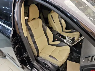 Volvo XC60 (Import)
