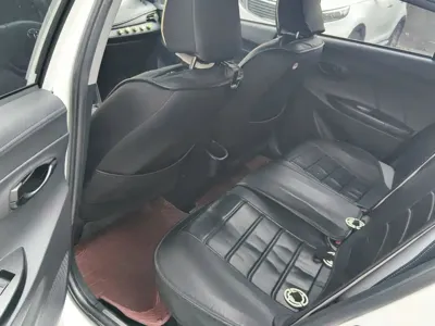 Toyota Yaris L