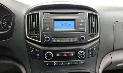 Hyundai Starex