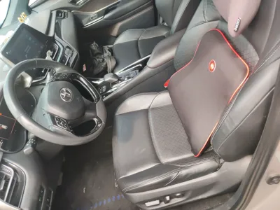 Toyota C-HR EV
