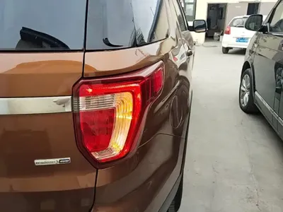 Ford Explorer (Import)
