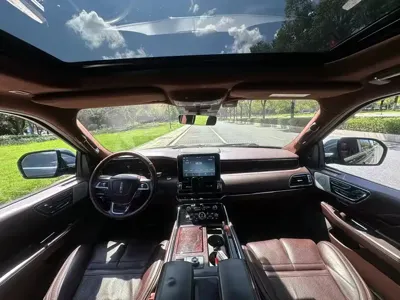 Lincoln Navigator