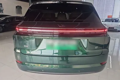 Li Auto L7
