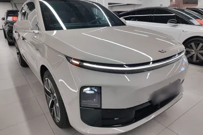 Li Auto L6