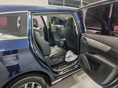 BYD MAX