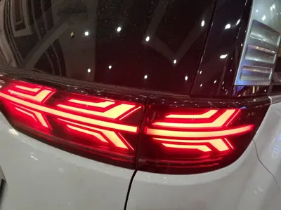Denza Denza D9