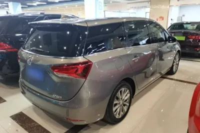 Buick GL6