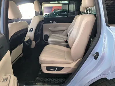 Li Auto ONE