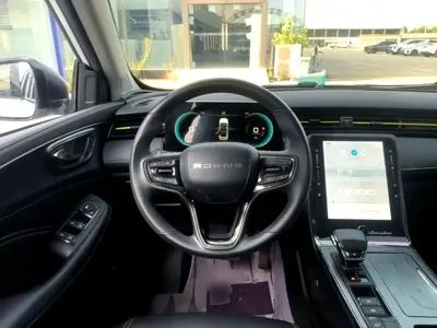 Roewe RX5