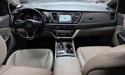 Kia Canival