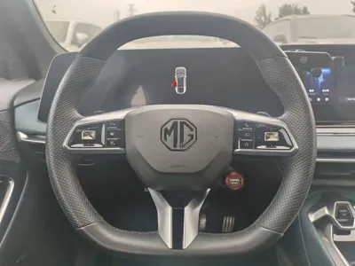 MG MG7