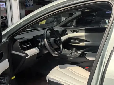 BYD 海豹06