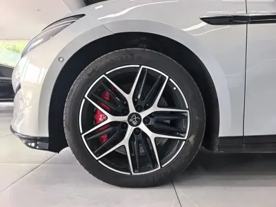 BYD 汉L