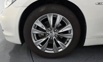 Infiniti M