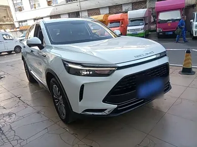 BAIC X7