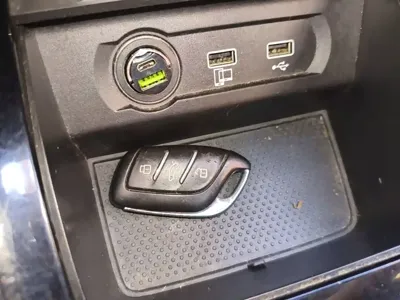 Roewe i5
