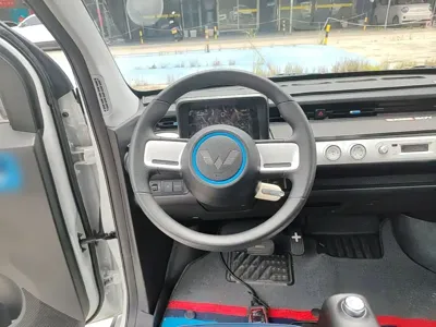 Wuling MINIEV