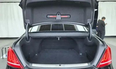 Genesis EQ900