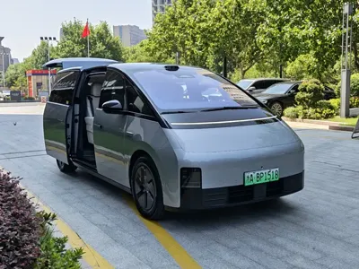 Li Auto Li MEGA
