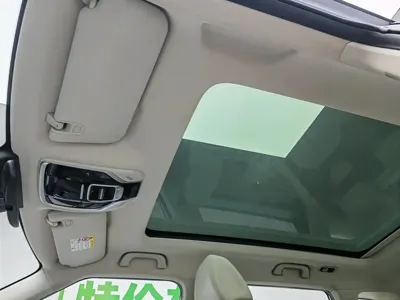 Geely ICON