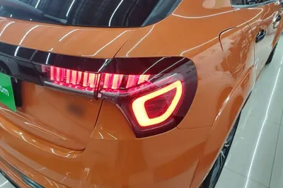 Lynk & Co 02 Hatchback