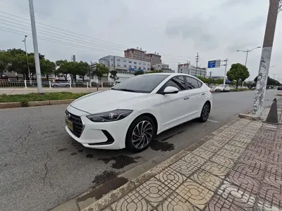 Hyundai Elantra