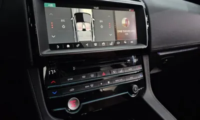 Jaguar F-Pace