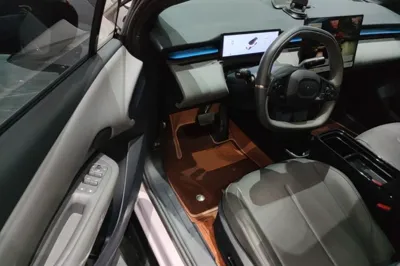 Lynk & Co Z20