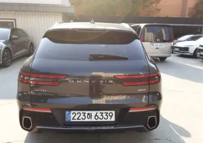Genesis GV70