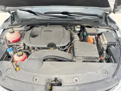 Geely L HiP