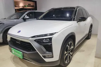 Nio ES8