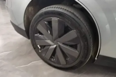 Li Auto Li Auto i6