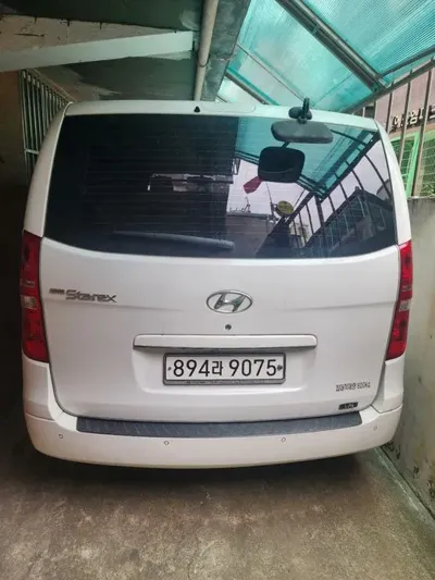 Hyundai Starex